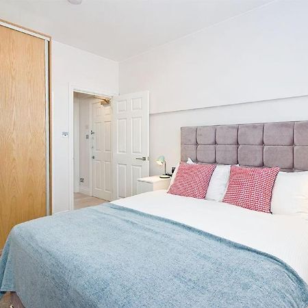 F1 Greek Street By City Living London Ngoại thất bức ảnh